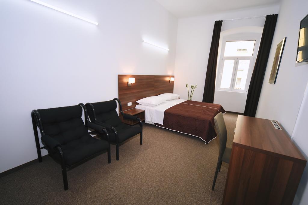 Riva Rooms Rijeka Ruang foto