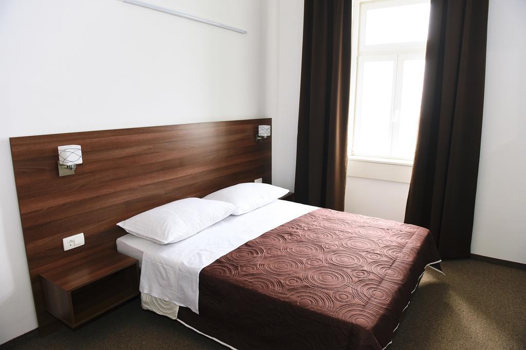 Riva Rooms Rijeka Ruang foto